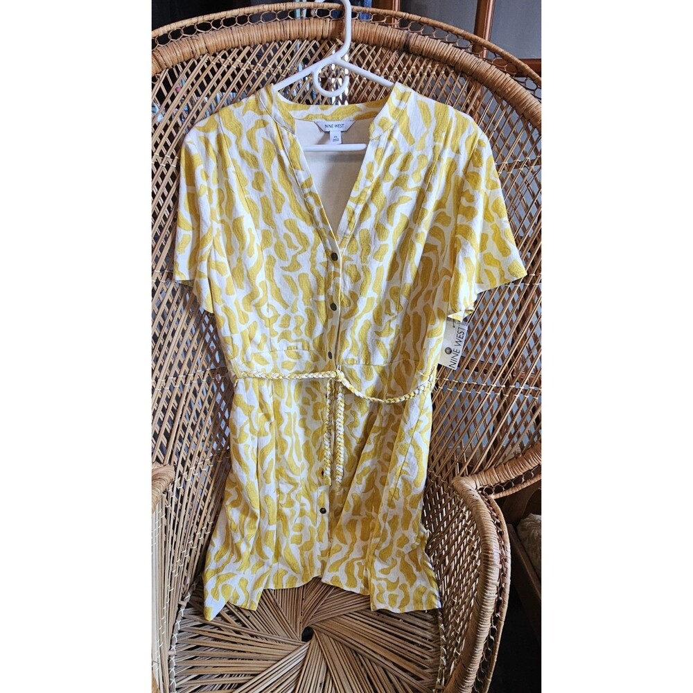 Nine West Size Small Flutter Sleeve Button Front Godet Dress Yellow NEW